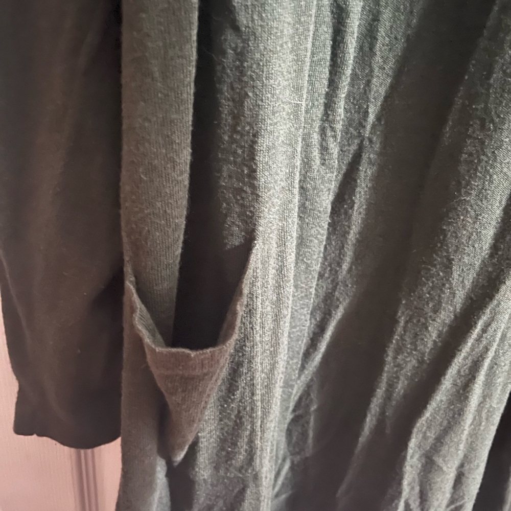 2X Women's Green Sweater - Picture 4 of 6